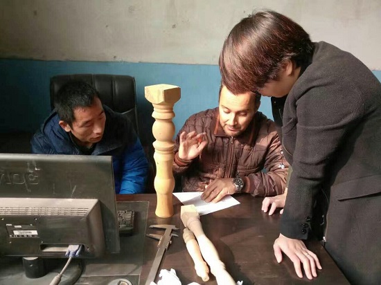 阿尔及利亚数控木工车床客户