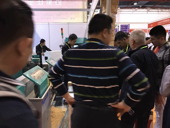 天骄木工车床广受热捧